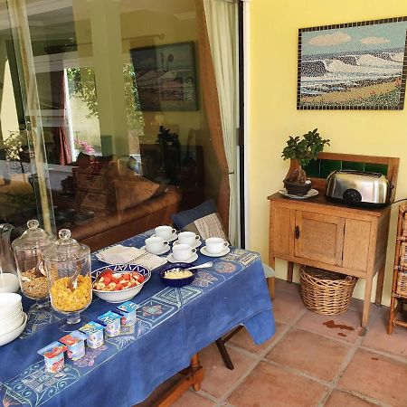 On Pinewood Guest House Fokváros Kültér fotó